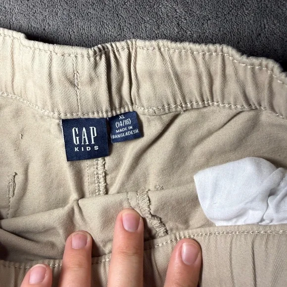 GAP NWT Boy’s Light Beige XL Joggers - Picture 6 of 7
